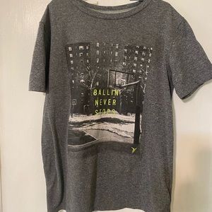 Old navy t-shirt
